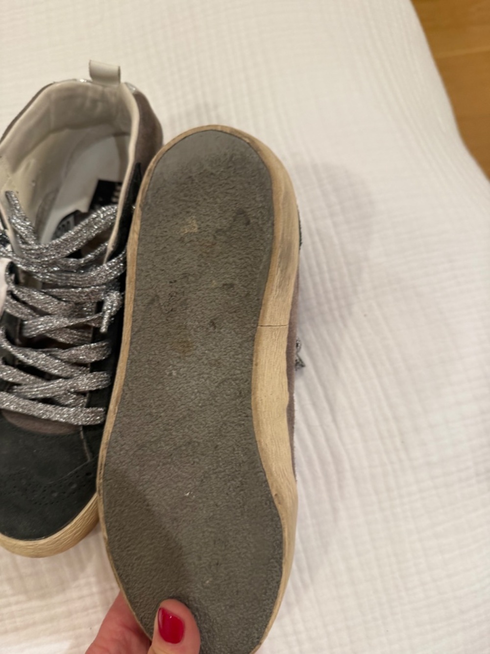 Golden Goose barely worn mid star size 37 - Picture 3 of 4
